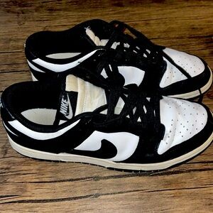 Men Nike pandas size 8